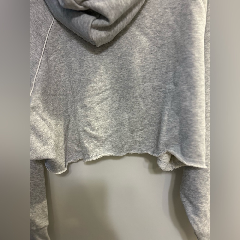 NWT Adidas Cropped Logo Hoodie - Picture 9 of 10